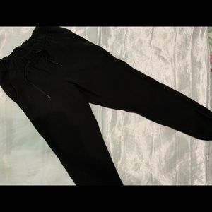 Lululemon On The Fly joggers - Size 0